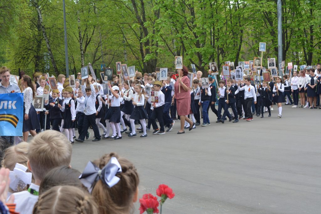 В школе №1250 организовали акцию в честь юбилея Победы