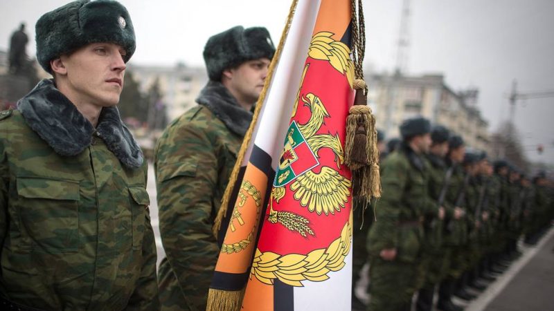 В ДНР и ЛНР привели в повышенную боеготовность Народную милицию